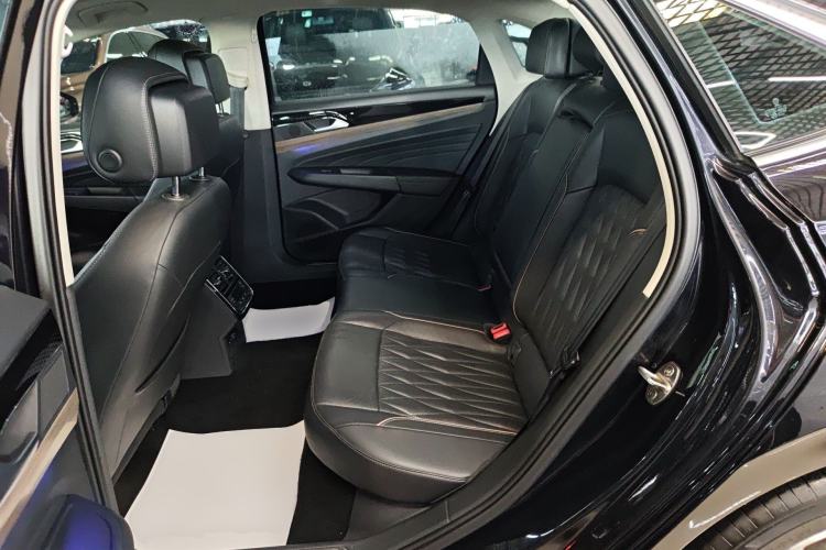 Used Volkswagen Passat 2020 Revised Version 330TSI Luxury Edition China VI Standard
