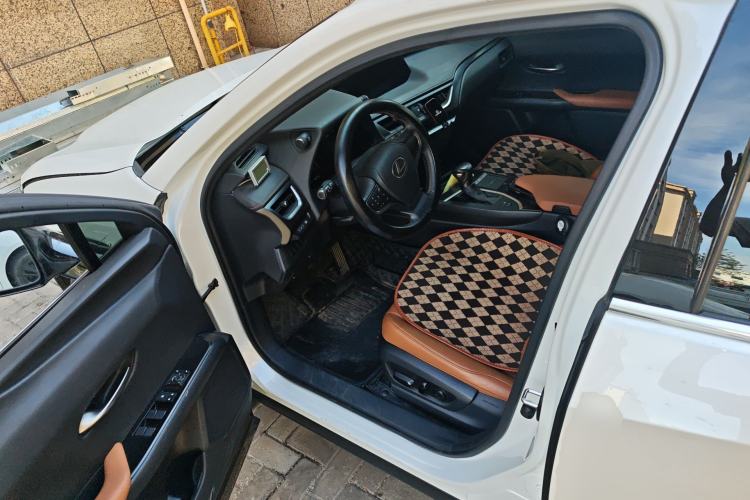 Used Lexus UX 2020 260h Explore-Cool Edition Driver Seat