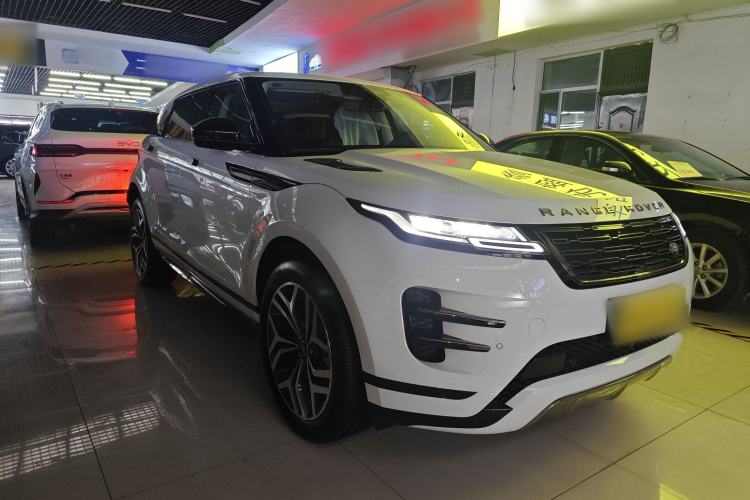 Used Land Rover Range Rover Evoque 2024 Aurora L 249 PS Prestige Light-Chasing Edition
