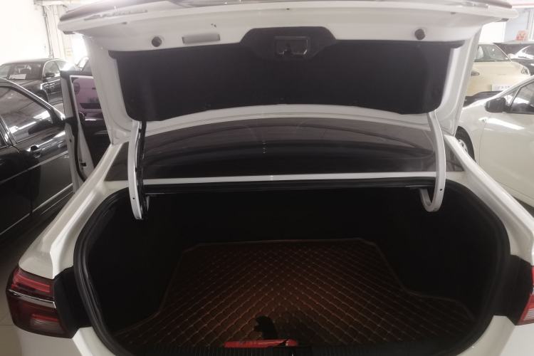 Used Roewe i6 2018 20T Manual Luxury Edition