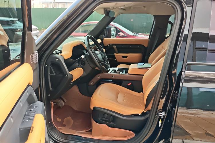 Used Land Rover Defender 2021 110 P400 Dark Special Edition Left Front Seat