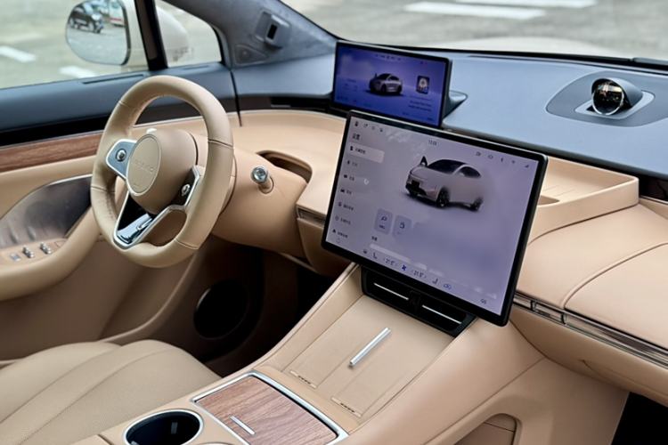 Used Hima Luxeed R7 2025 Range-Extended Version 251 km Max