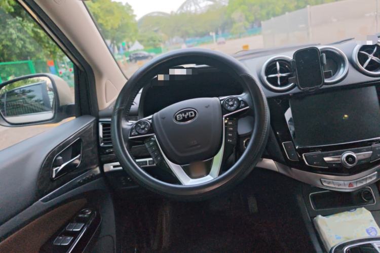 Used BYD Tang New Energy 2015 2.0T Four-Wheel-Drive Flagship Model Steering Wheel