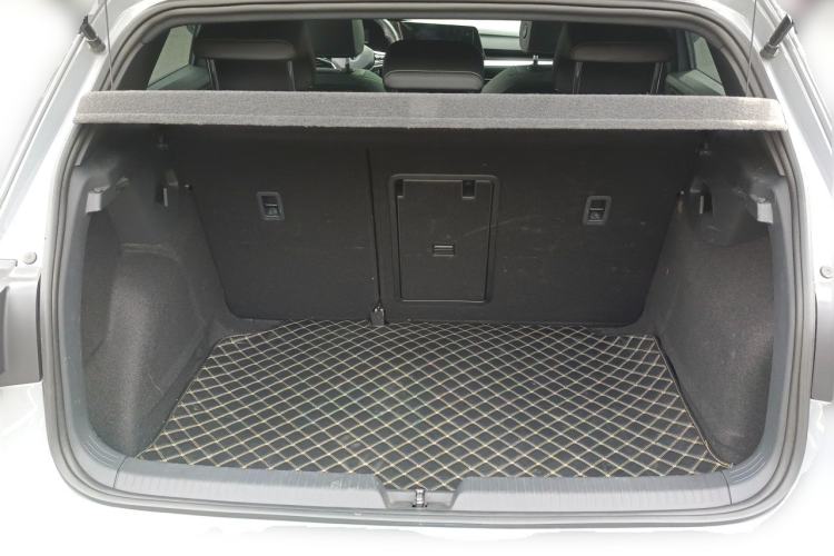 Used Volkswagen Golf 2021 280TSI DSG 30th Anniversary Edition Trunk