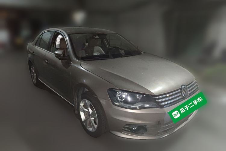 Used Volkswagen Bora 2014 1.6L Automatic Comfort Model Front Right 45 Deg