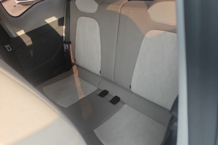 Used Chery QQ Ice Cream 2022 170km Sundae Phosphate Lithium-Ion
