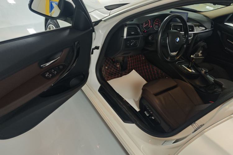 Used BMW 3 Series 2019 320Li Fashion Model
