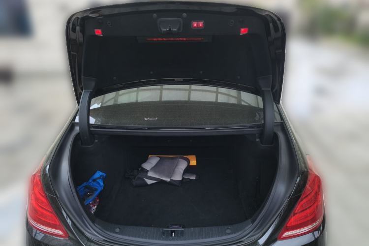 Used Mercedes-Benz Maybach S-Class 2016 S 400 4MATIC Trunk