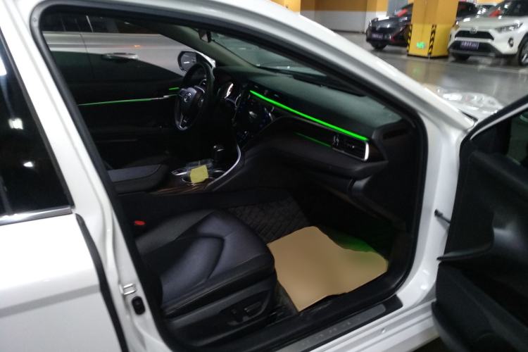 Used Toyota Camry 2019 2.0G Luxury Edition China VI Standard
