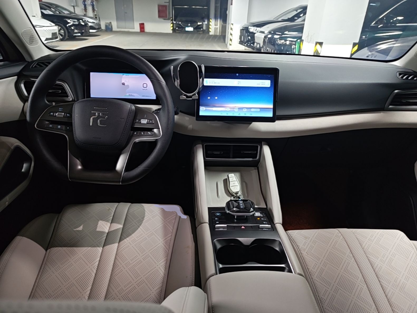 BYD Yuan UP 2024 401 km Active Version — снимка 12