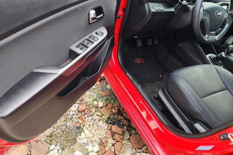 Used Kia K2 2015 Sedan 1.4L MT GLS Driver Seat