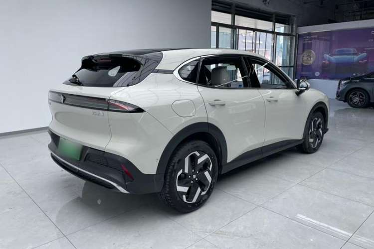 Used Baojun Yunhai 2024 140km Plug-in Hybrid Version Exterior 5