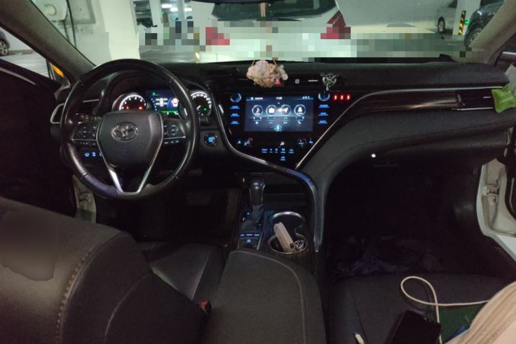 Used Toyota Camry 2019 2.5G Luxury Edition China VI Standard Center Console