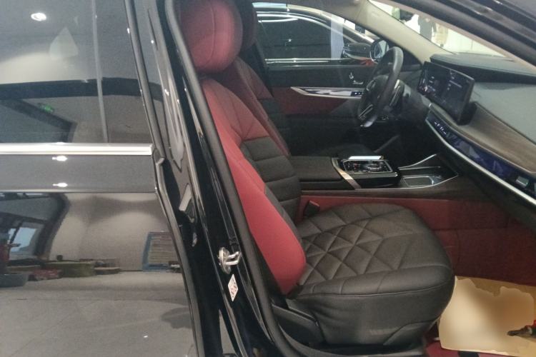 Used BMW 7 Series 2023 735Li M Sport Package
