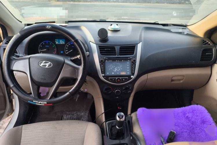 Used Hyundai Verna (older generation) 2014 1.4L Manual Smart GLS Trim