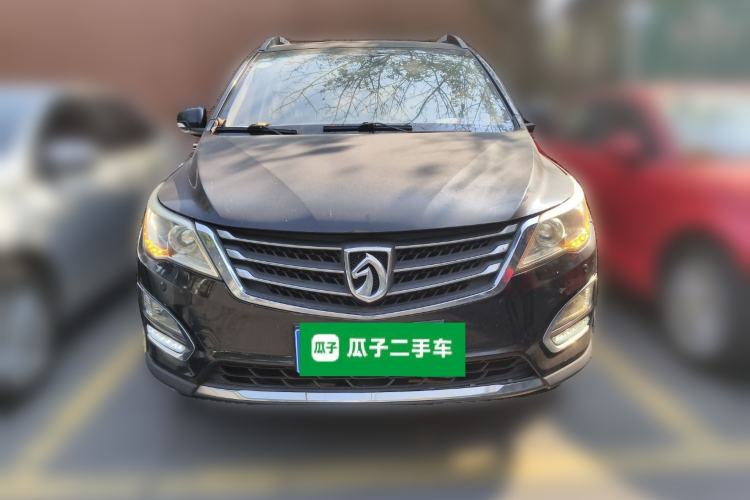 Used Baojun 560 2015 1.8L manual luxury version
