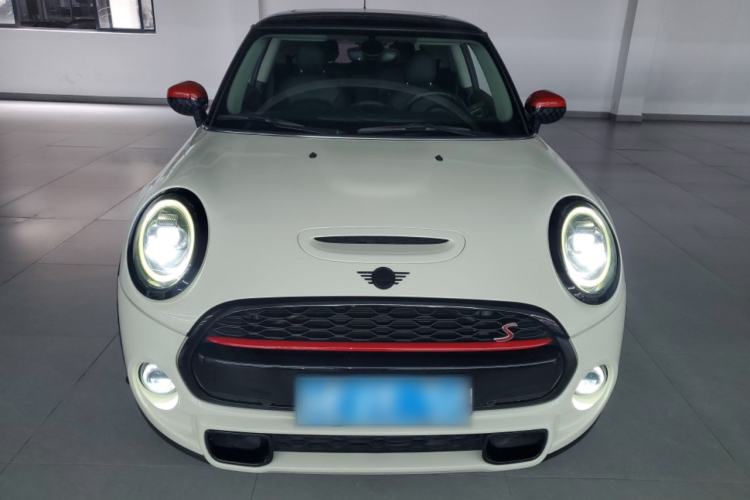Used MINI 2019 2.0T COOPER S Artist