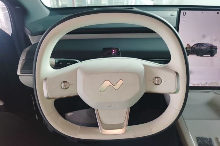 Used ONVO L60 2024 60 kWh Rear-Drive Version