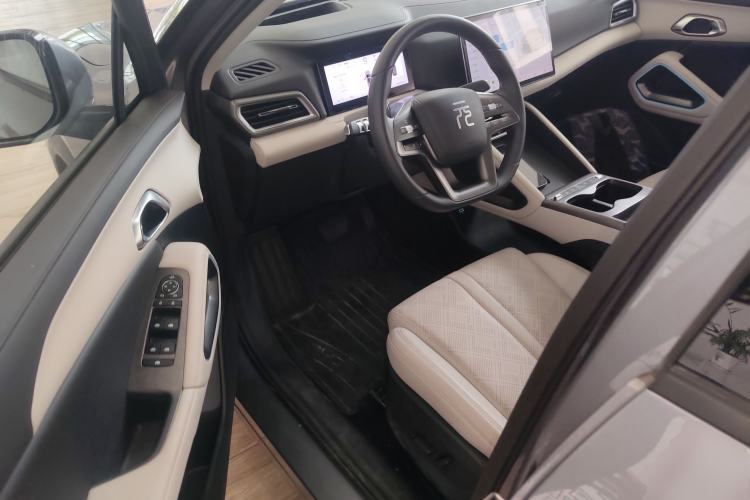 Used BYD Yuan UP 2025 Intelligent Driving Version 401 km Beyond-Range Edition