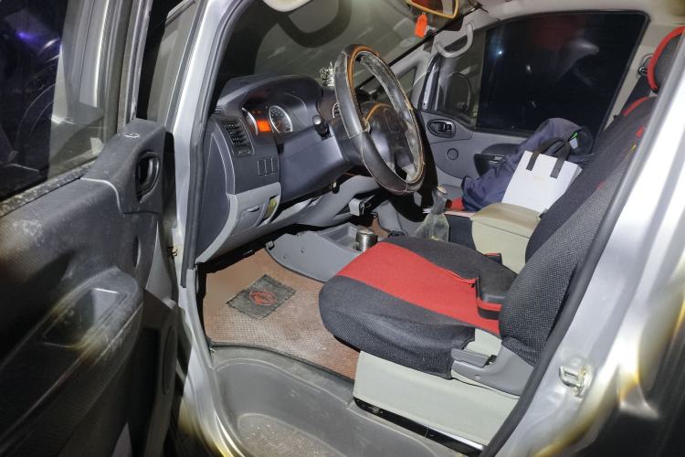 Used FORTHING Lingzhi 2013 V3 1.5L 7-Seater Standard Model II
