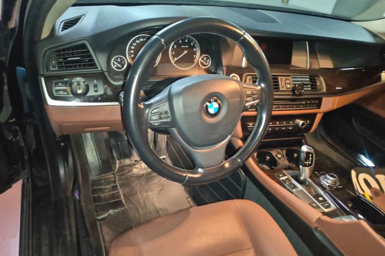 Used BMW 5 Series 2017 525Li Leading Model