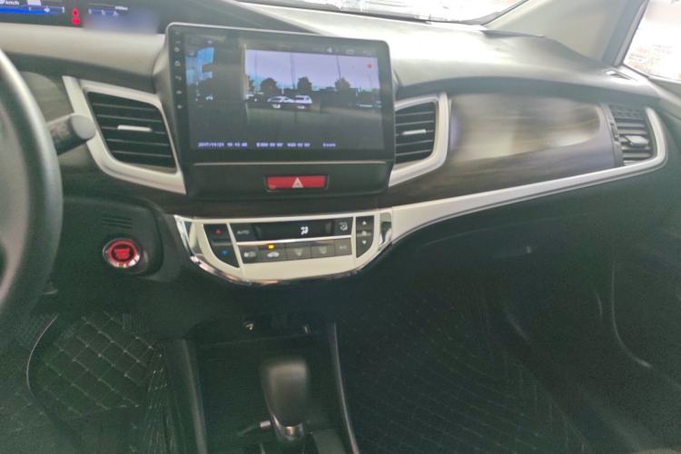 Used Honda Jade 2017 1.8L automatic Comfort version 5 seats