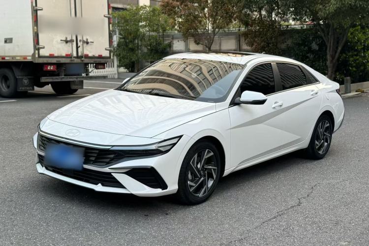 Used Hyundai Elantra 2023 1.5L CVT LUX Prestige Edition