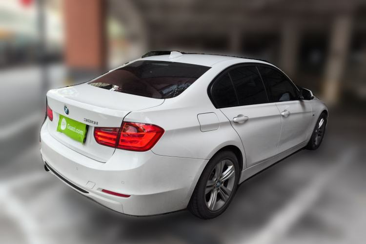 Used BMW 3 Series 2013 320i Sport Design Package
