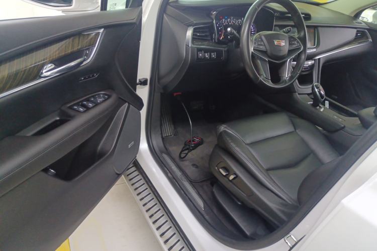 Used Cadillac XT5 2018 25T Luxury Model