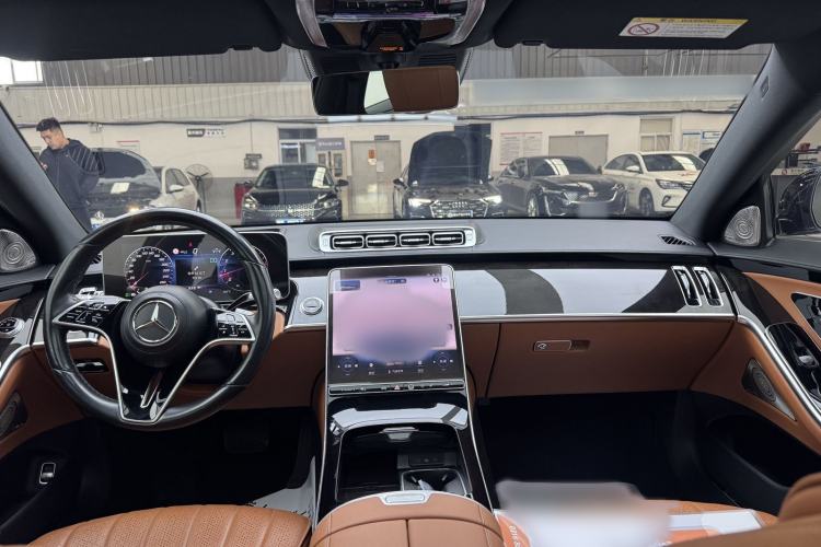 Used Mercedes-Benz S-Class 2021 Restyled S 400 L Luxury Edition Interior 1