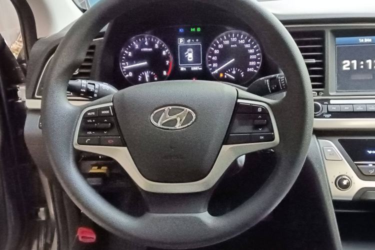 Used Hyundai Elantra (6th Generation / Lingdong) 2016 1.6L Automatic ZhiXuan – Elite Version Steering Wheel