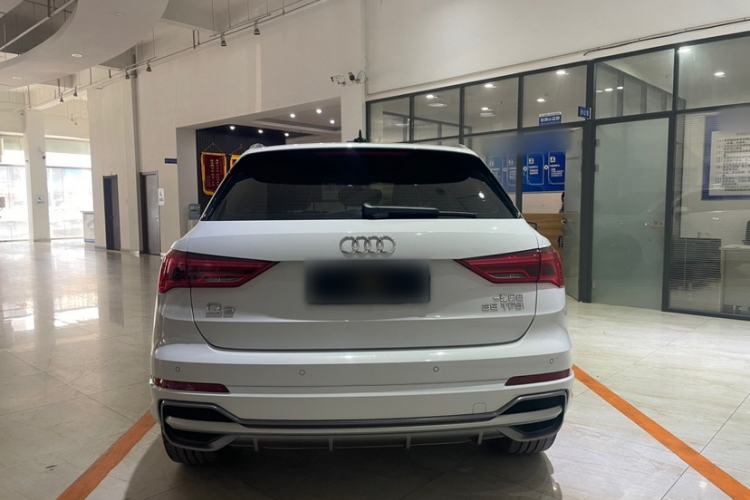 Used Audi Q3 2023 35 TFSI Fashion Dynamic Model (1.4T)
