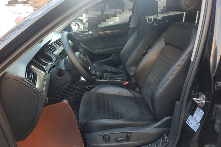 Used Volkswagen Magotan 2018 330TSI DSG Luxury Model Left Front Seat