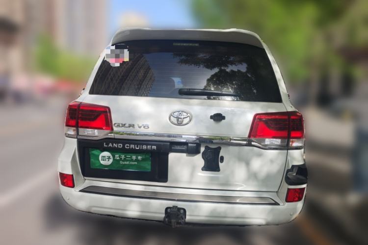 Used Toyota Land Cruiser 
