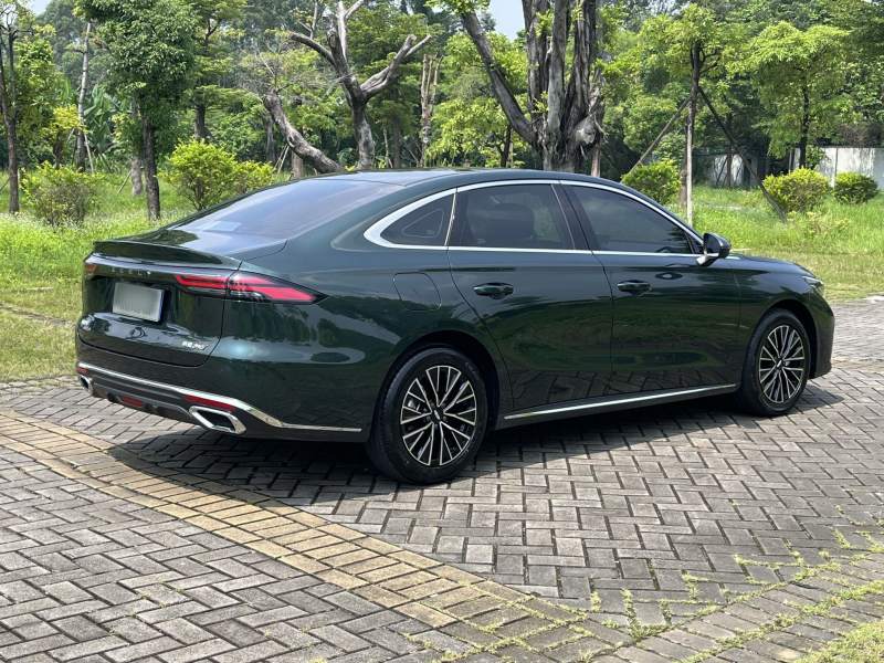 Used Geely Auto Emgrand 2026 Model 5th Generation 1.5T DCT Prestige Edition — 31