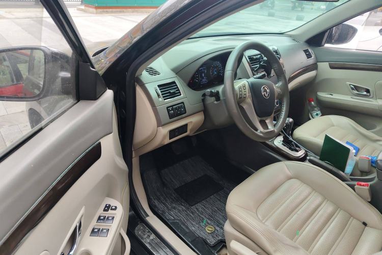 Used FORTHING Joyear S50 2016 1.6L CVT Deluxe Model