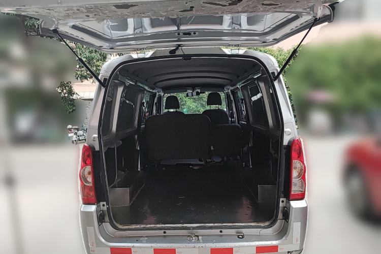 Used Wuling Rongguang S 2023 1.5L Base Version 5/7 Seats Trunk