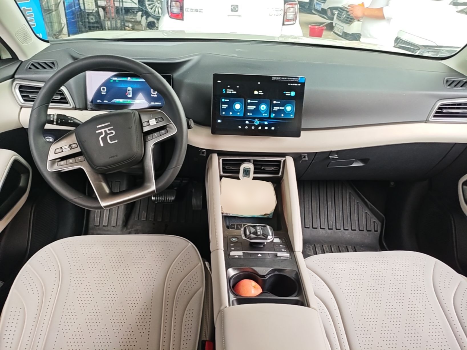 BYD Yuan UP 2024 401 km Active Version — снимка 12
