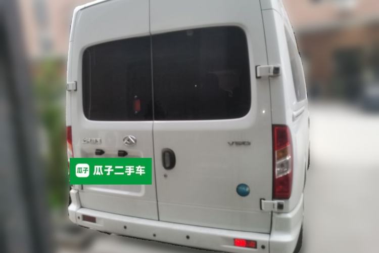 Used SAIC MAXUS Xintu V80 2021 2.0T Manual Classic Aoyuntong Short Wheelbase Mid-Roof 5/6-Seater