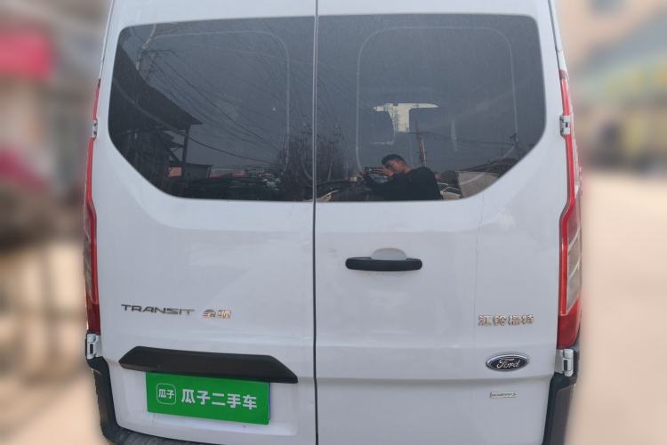 Used Ford Transit 2019 2.0T Gasoline Multi-Function Commercial Vehicle Short Wheelbase Mid-Roof 6-Seater China VI Standard Rear