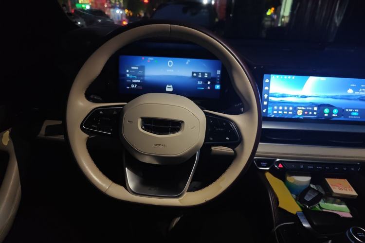 Used Geely Auto Monjaro L 2021 2.0TD High-Power Automatic All-Wheel Drive Luxury Version Steering Wheel