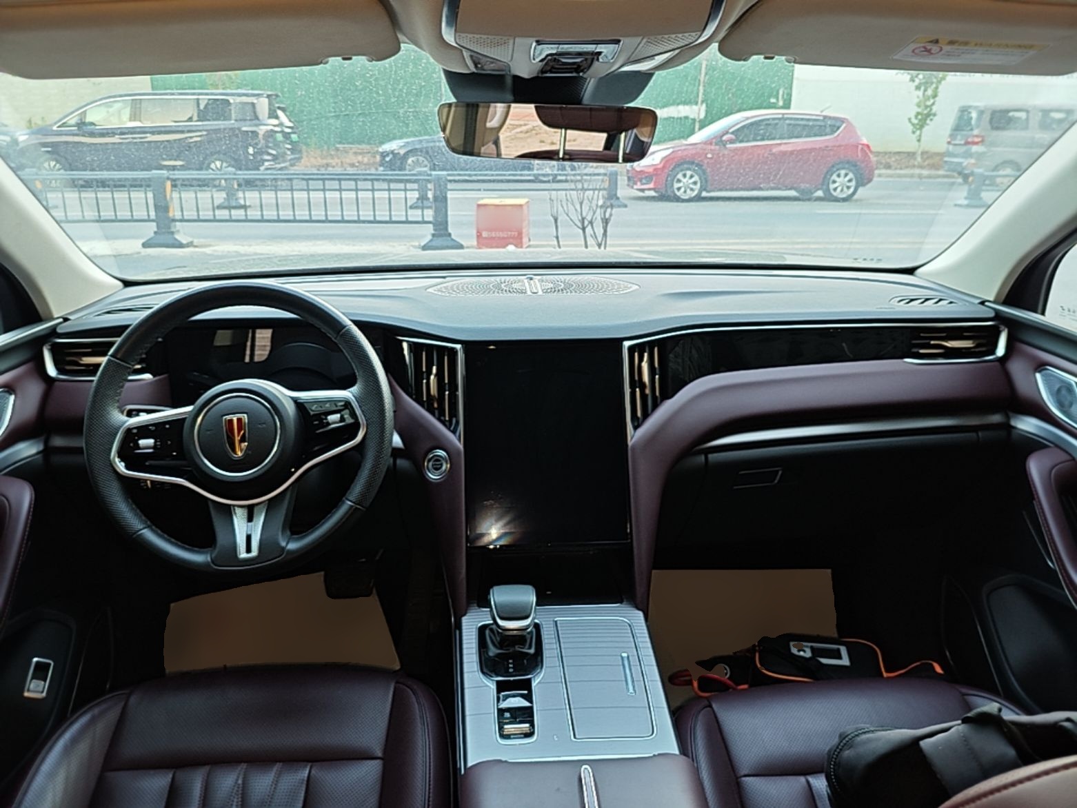 Hongqi HS7 PHEV 2024 2.0T PHEV Four-Wheel Drive Flagship Edition 6 Seats — снимка 18