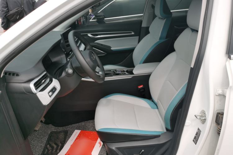 Used Geely Auto Emgrand 2023 4th Generation Champion Edition 1.5L CVT Flagship Model