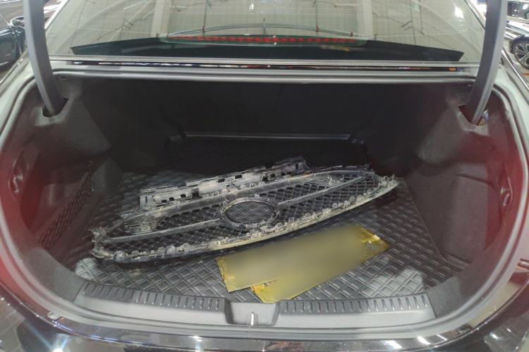 Used Mercedes-Benz E-Class 2024 E 300 L Fashion Sport Model Trunk