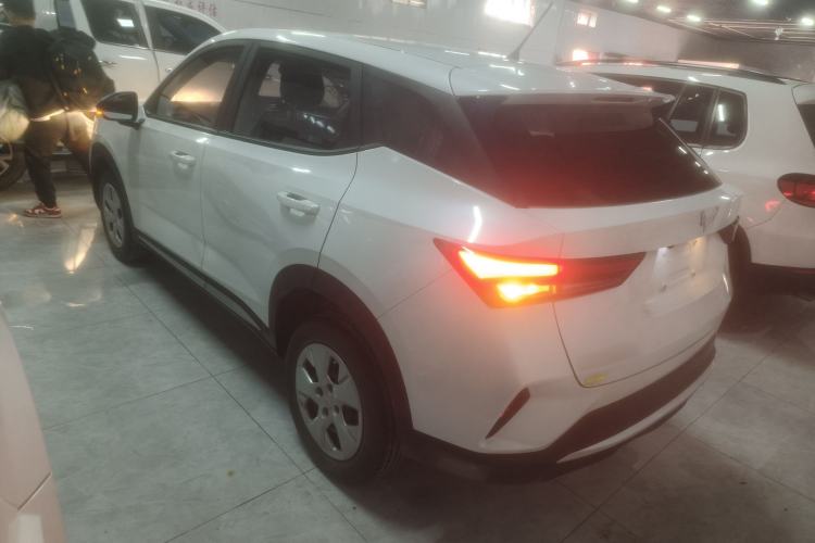 Used Wuling Alvez 2022 1.5L Manual Free-Style Model