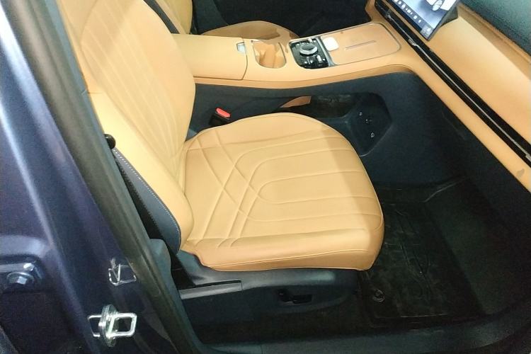 Used Geely Galaxy Galaxy Xingjian 7 EM-i 2025 120km Flagship Edition
