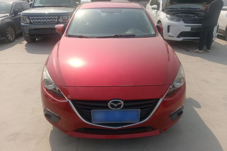 Used Mazda 3 Axela 2014 Sedan 1.5L Manual Comfort Model
