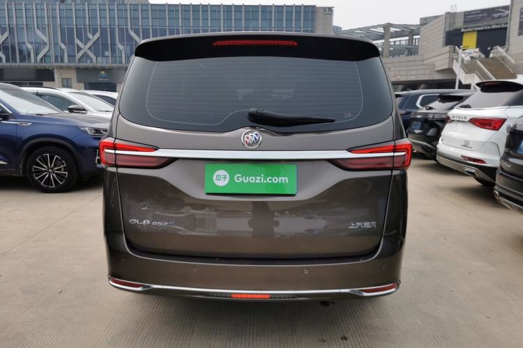 Used Buick GL8 2022 Land Cruiser Executive Class 652T Comfort Model
