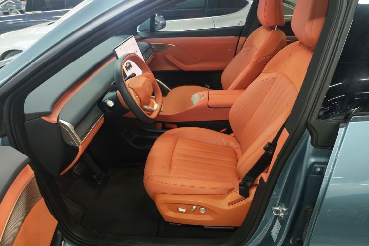 Used ONVO L60 2024 60 kWh Rear-Drive Version