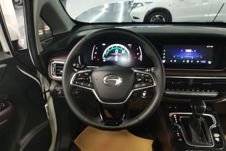 Used GAC Trumpchi M6 2021 PRO 270T DCT Luxury Edition Steering Wheel